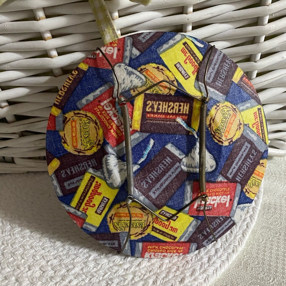 Vintage 1981 Hershey Chocolate Company Commerative Plate (RARE)